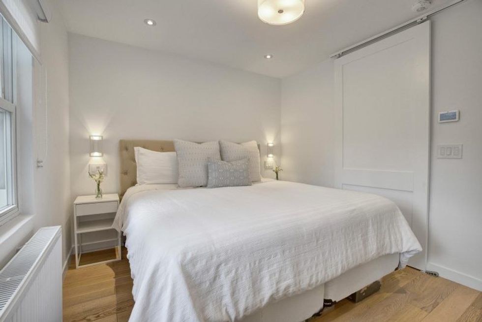 380 old orchard grove toronto large 015 027 380 old orchard grove toronto 1497x1000 72dpi e1596813814692