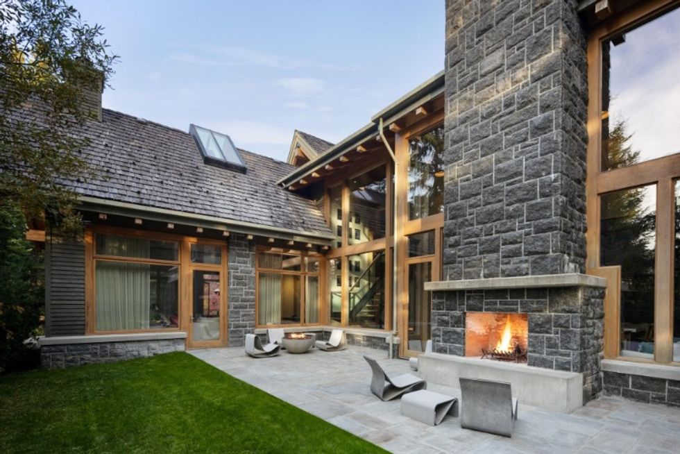 39fe7e92562125d6d8709e48617c15f3