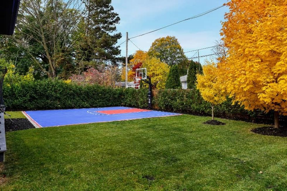 40 princess margaret backyard 2 min