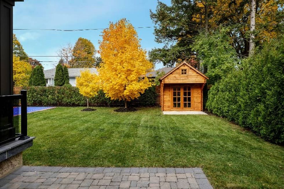 40 princess margaret backyard 3 min