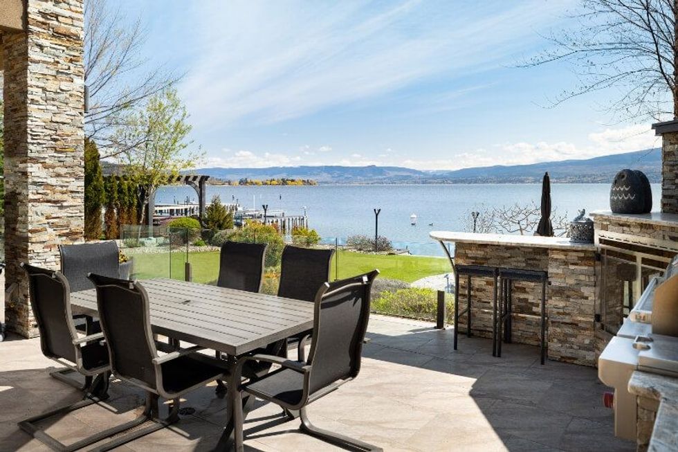 4165 gellatly road west kelowna okanagan lake home 15