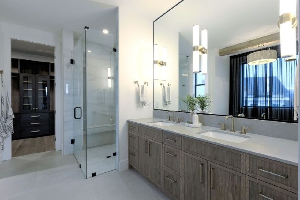 4266 ladd court bath 2 min