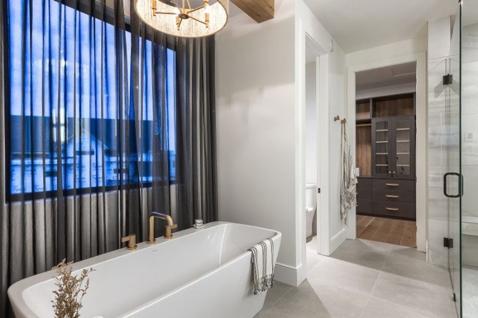 4266 ladd court bath 5 min