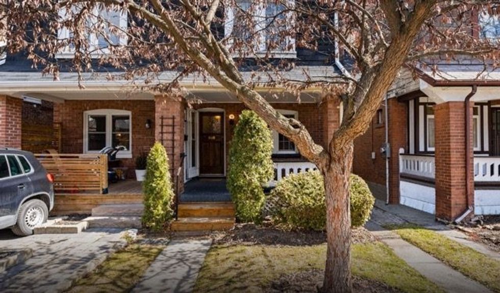 43 unsworth avenue 1