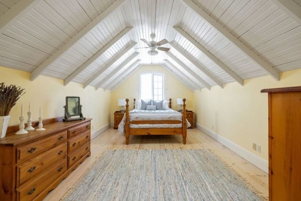 4390 anderson street bedroom 2