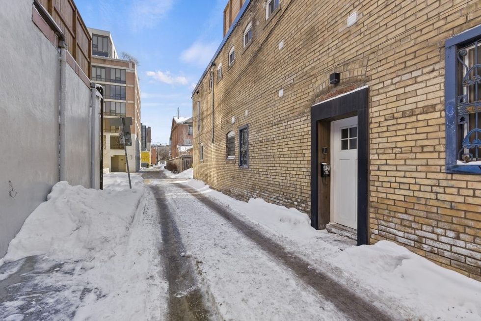 44208210print 1024x683