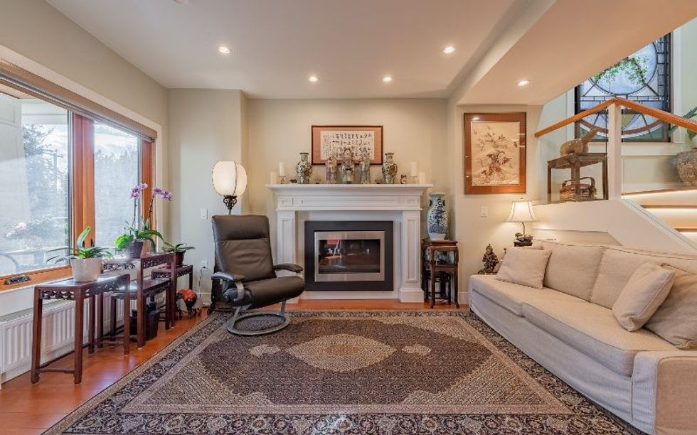 44719748print edited