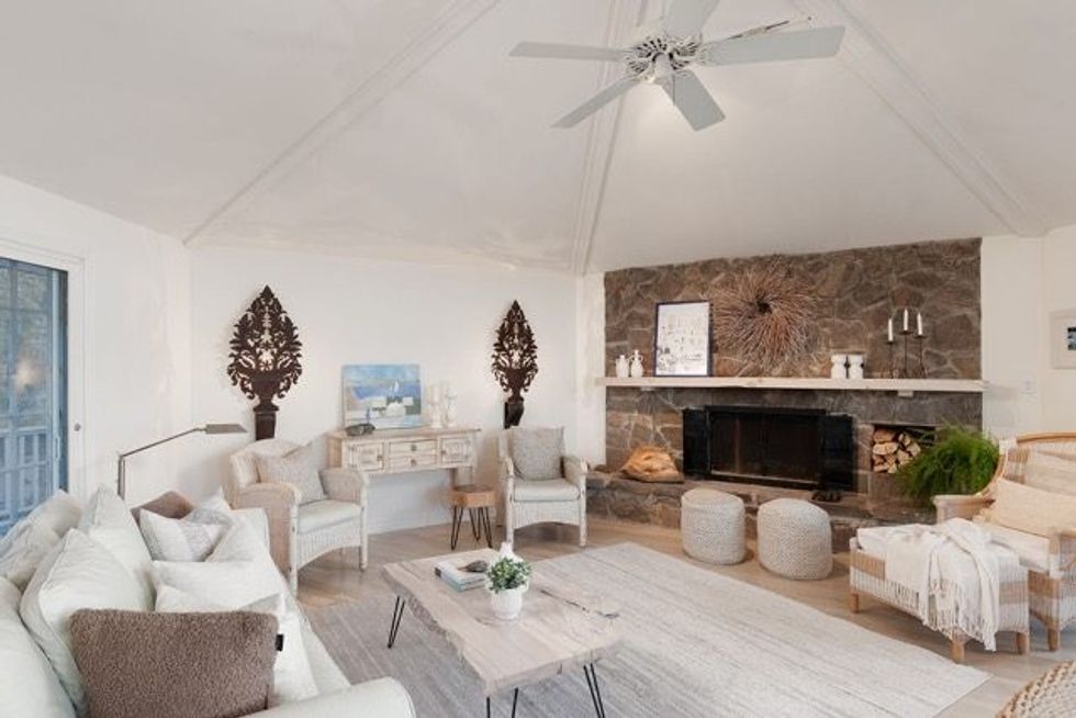 48 parklane court living room medium