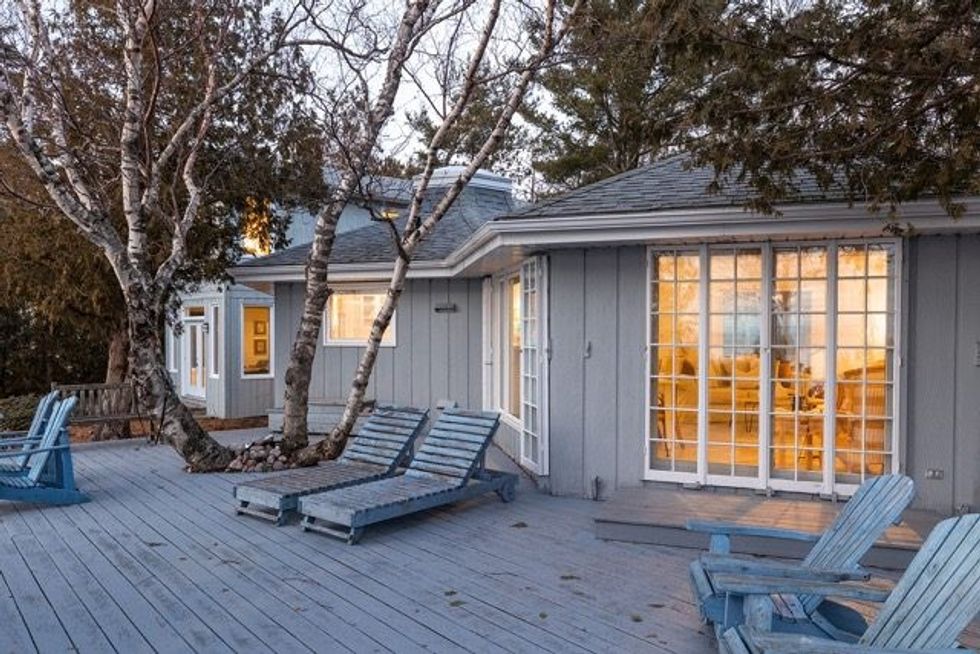 48 parklane court porch 3 medium