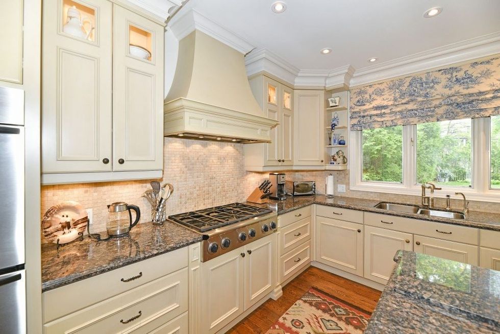 49208873print 1024x683