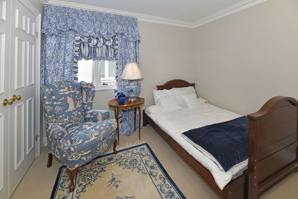 49208889print 1024x683