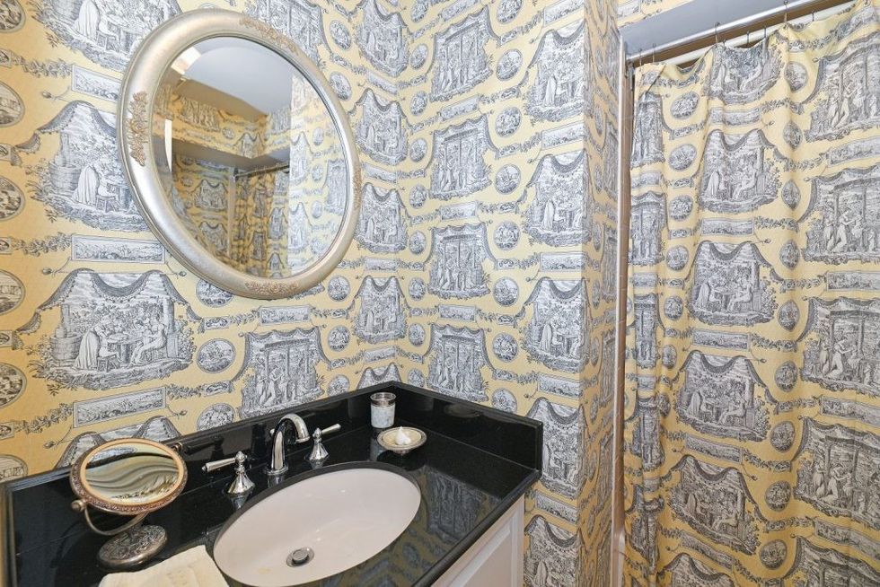 49208895print 1024x683