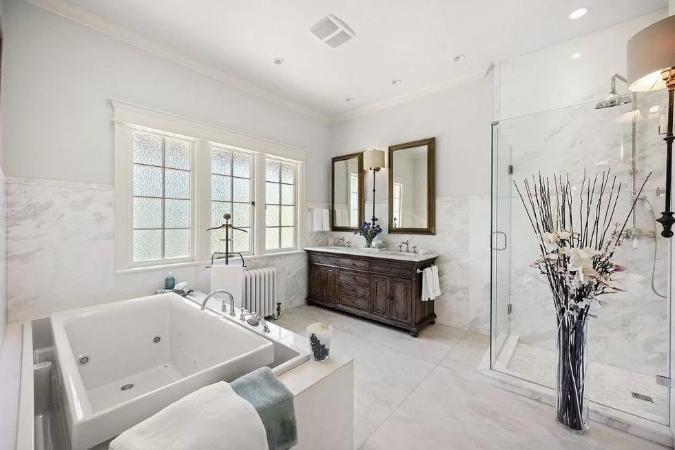 4dd0f866ca46ee9819f1b137356afed7 uncropped scaled within 1536 1152