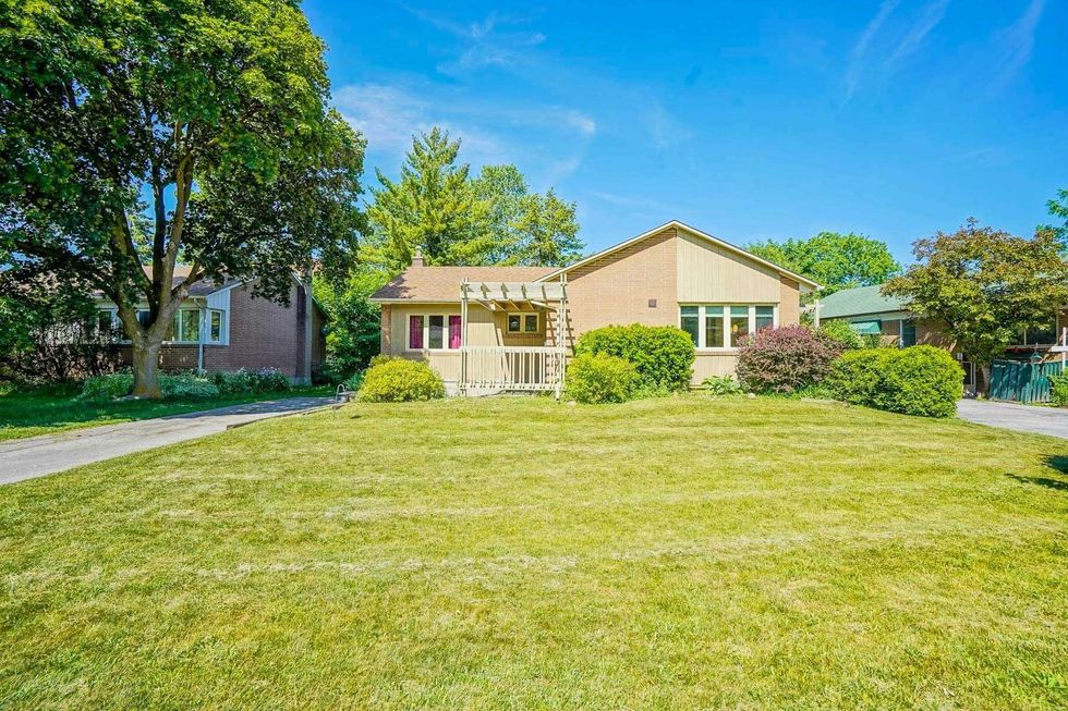 5 moccasin trail toronto c4996855 1
