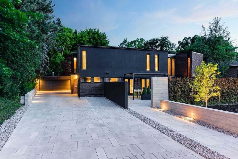 5 suncrest drive toronto c4907062 1 p 1 1024x683