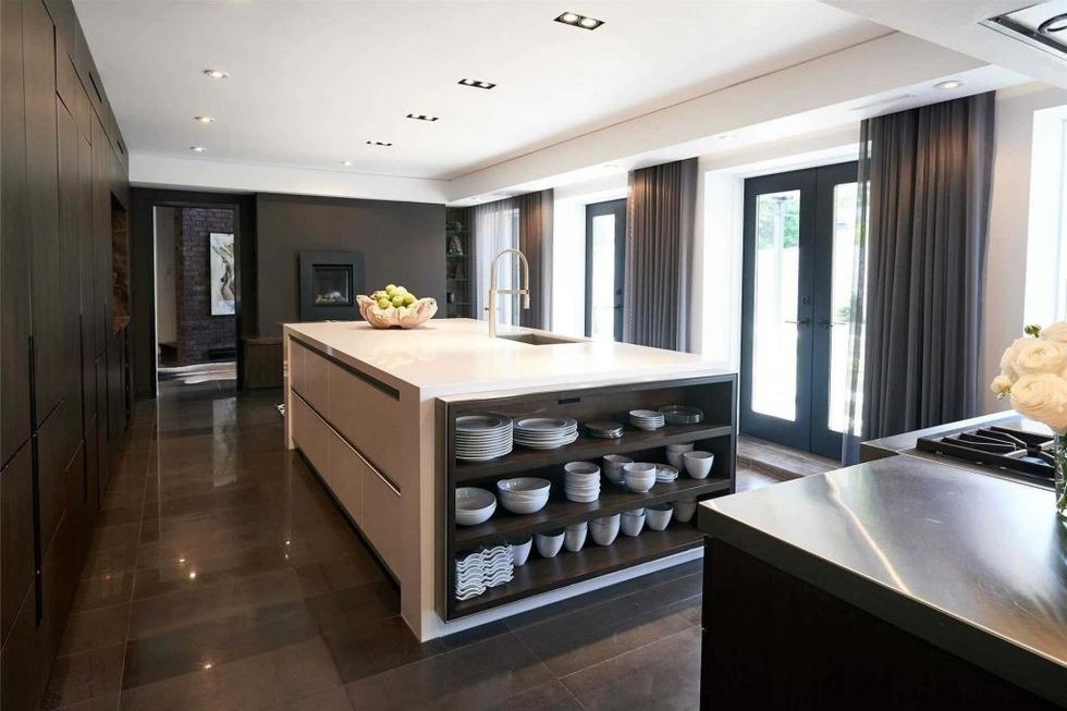 5 suncrest drive toronto c4907062 2 p 1024x682