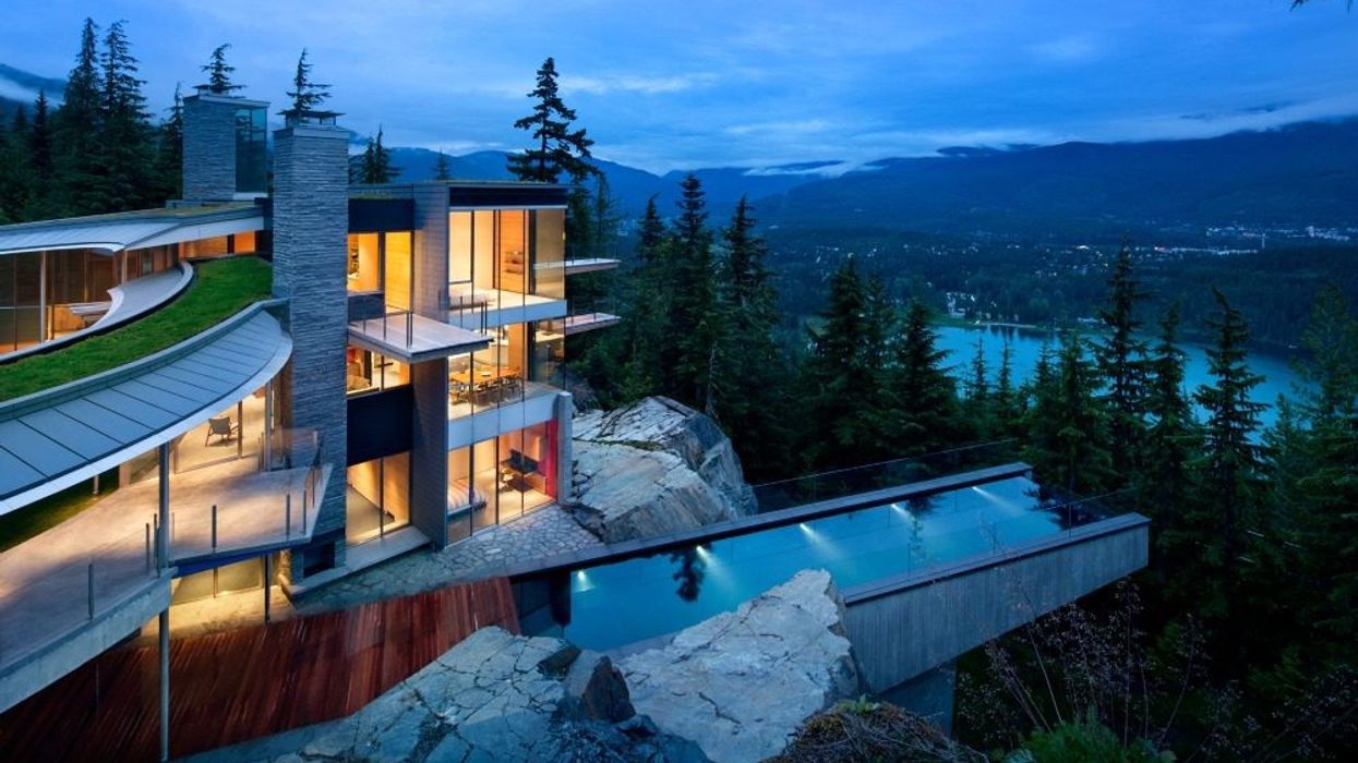 5462 Stonebridge Drive in Whistler, listed by Engel & Völkers.