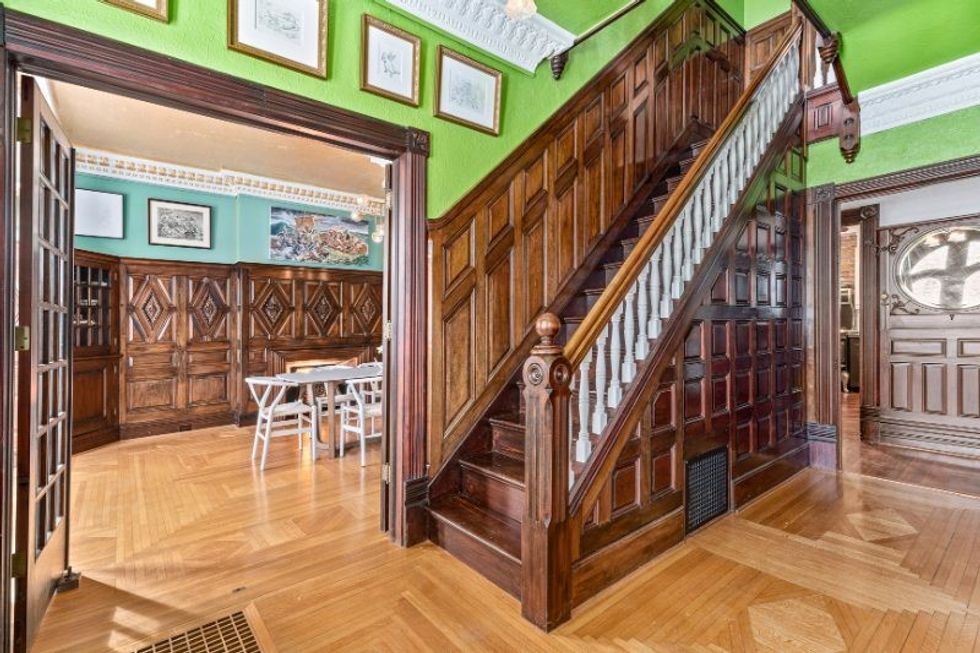 6 79 king st pec on