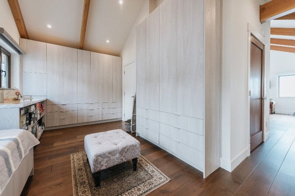 6035 silverstone lane sechelt sunshine coast home 15