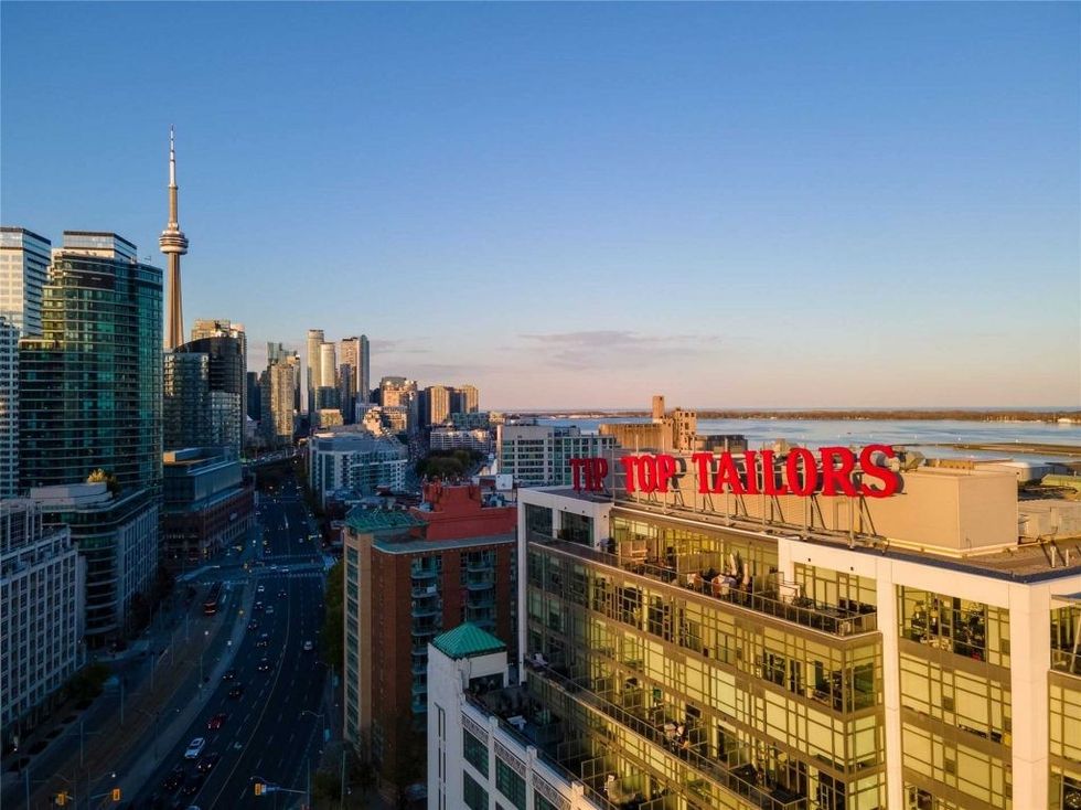 626 637 lake shore boulevard west 10 1024x767