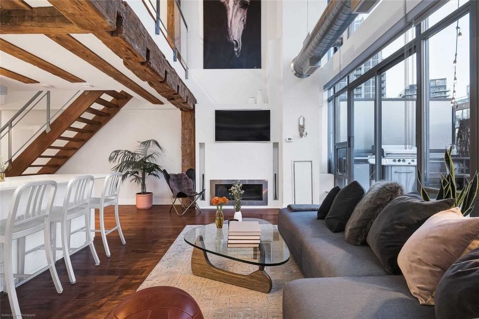 626 637 lake shore boulevard west 2 1024x682