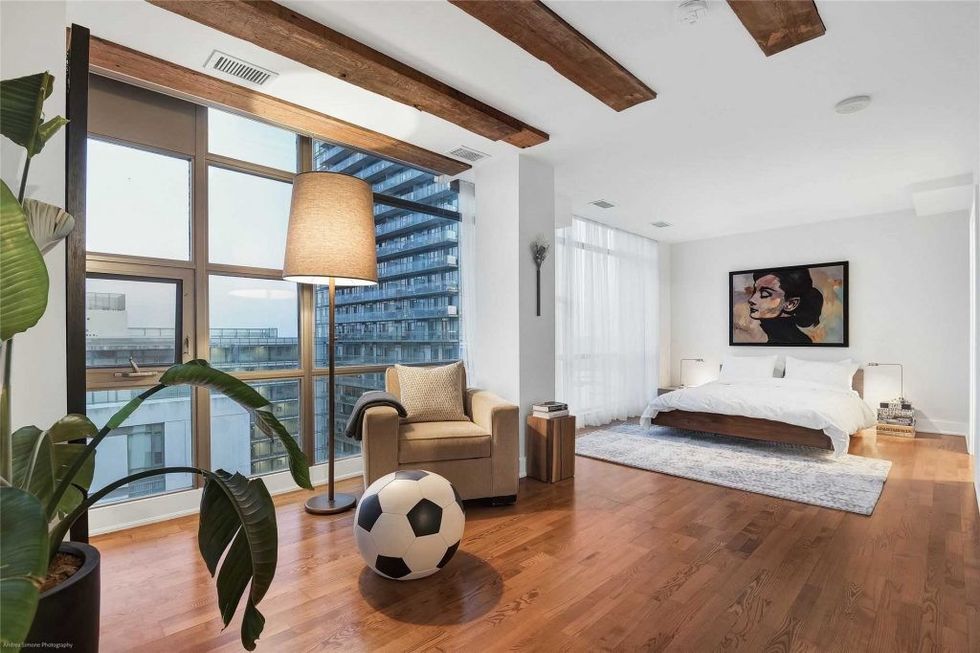 626 637 lake shore boulevard west 4 1024x682