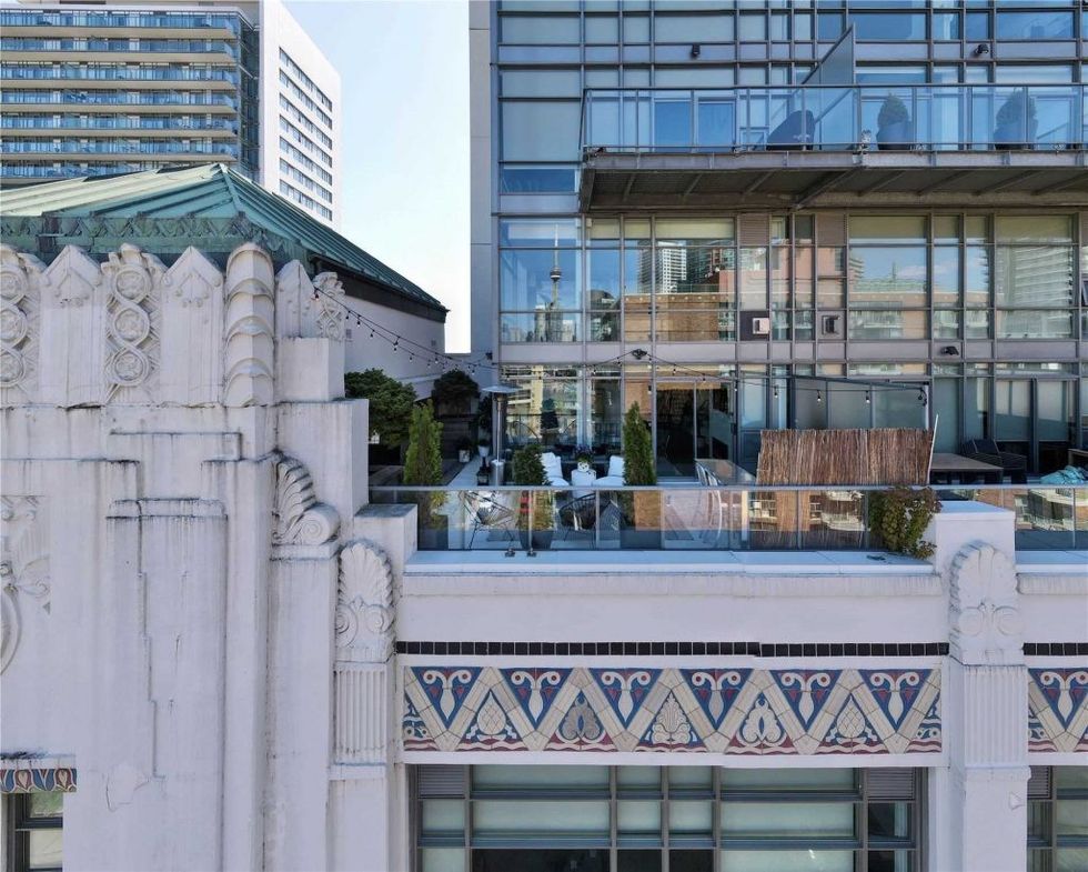 626 637 lake shore boulevard west 8 1024x820