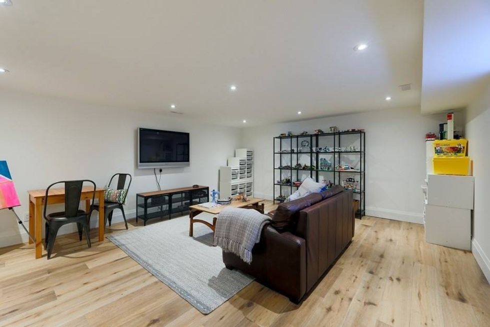 66 nealon avenue toronto e5492823 26