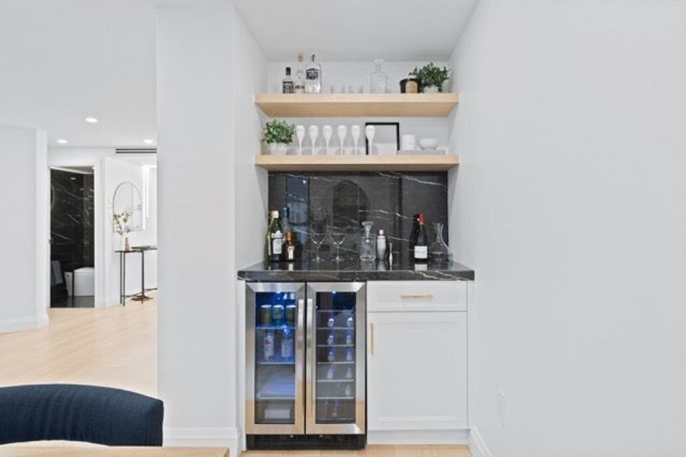 707 35 church street wet bar medium 2