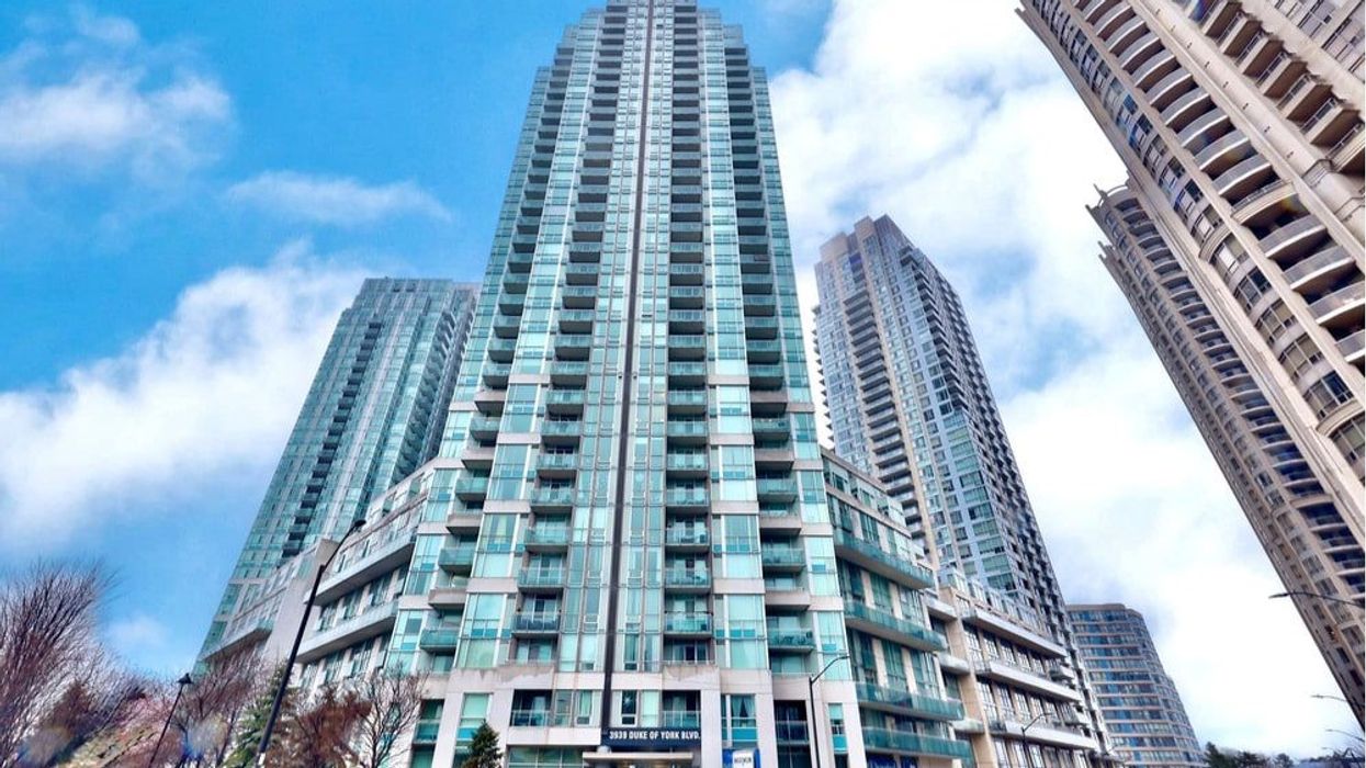 720-3939 Duke Of York Boulevard