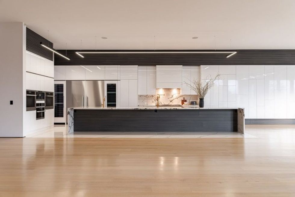 8 creedmore kitchen 4 min