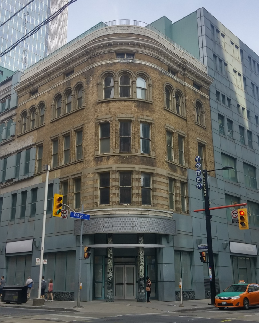 8 woolworth building 2017 821x1024