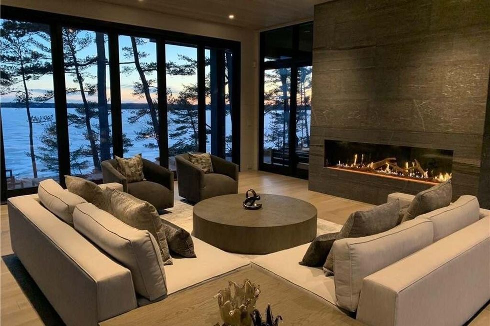 81d seely bay road rosseau 255120 8 p