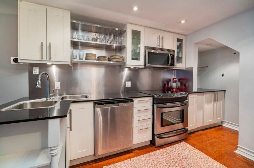 88 charles st e kitchen