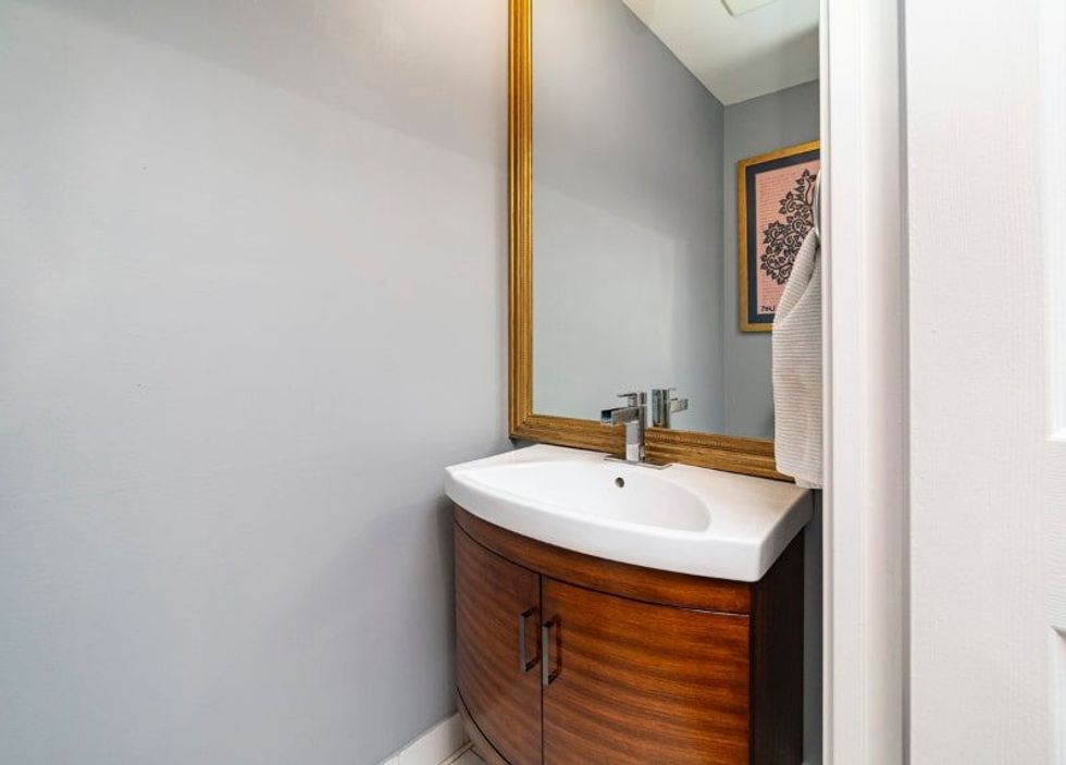 88 charles st e powder