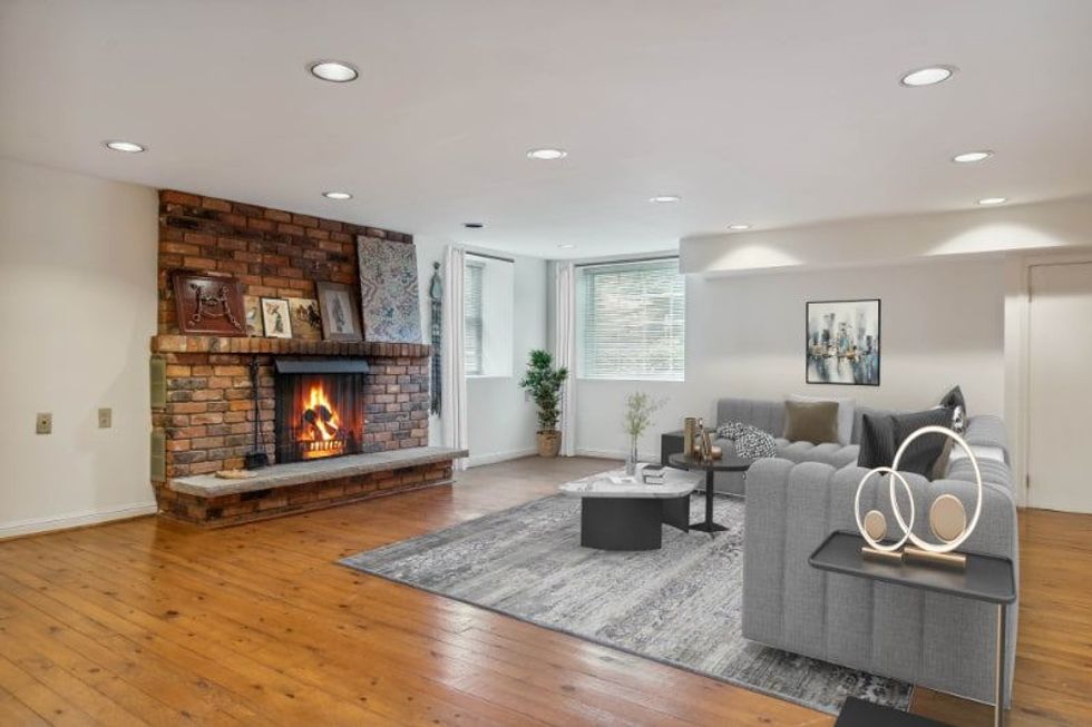 88 woodlawn fireplace