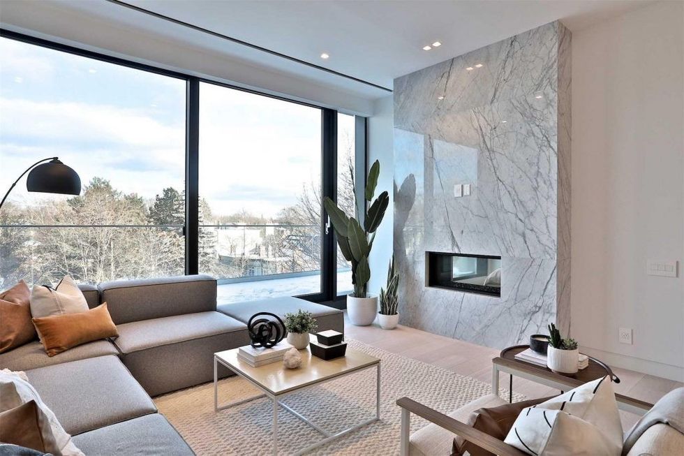 90ca32e81b2658bd37410cd7bc7bd836865a7c04c9274f53984a50371692a1ea 1024x682