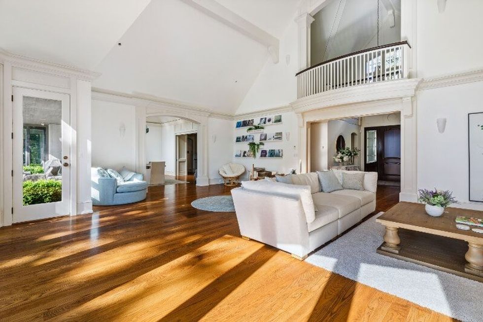 9310 ardmore drive north sannich 10