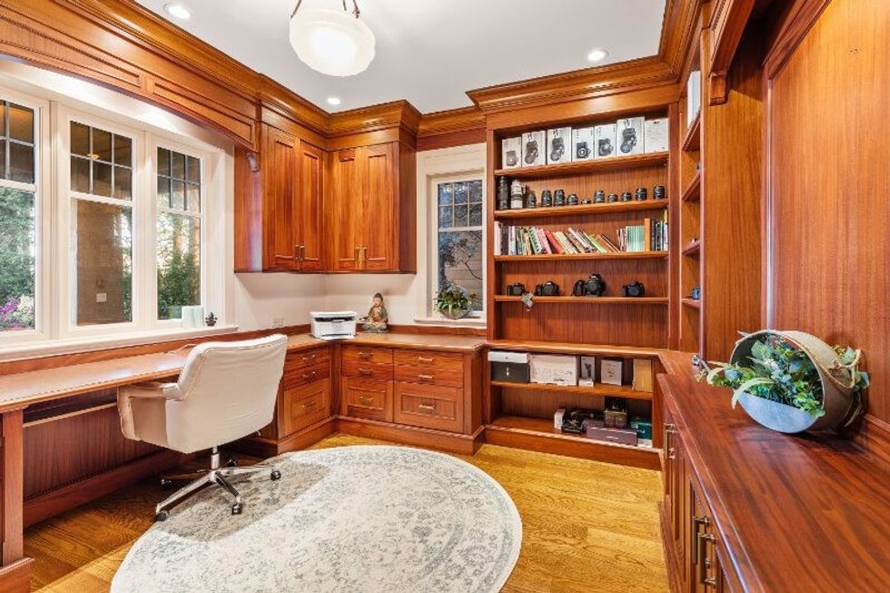 9310 ardmore drive north sannich 15