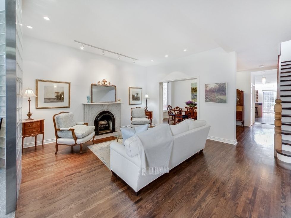 Ak 0023 e1556913489636