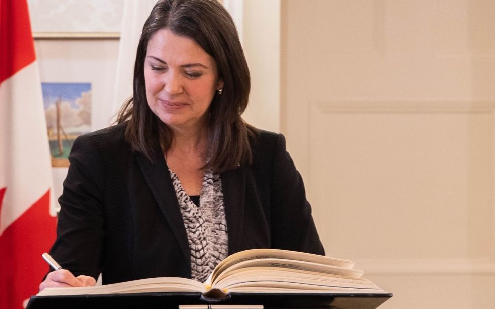 Alberta premier danielle smith swearing in