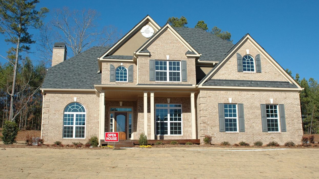 Architecture brick building 259957 scaled