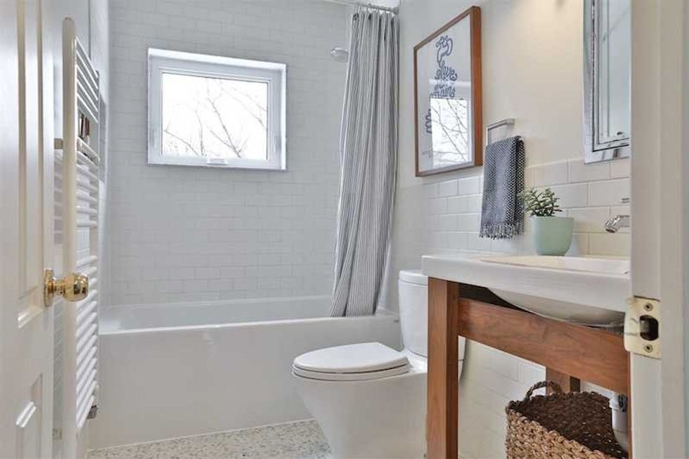 B 80 fermanagh avenue toronto w5126020 22