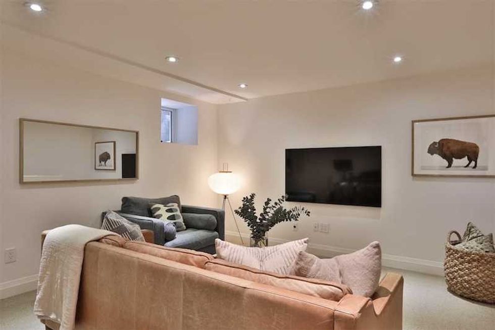 B 80 fermanagh avenue toronto w5126020 28