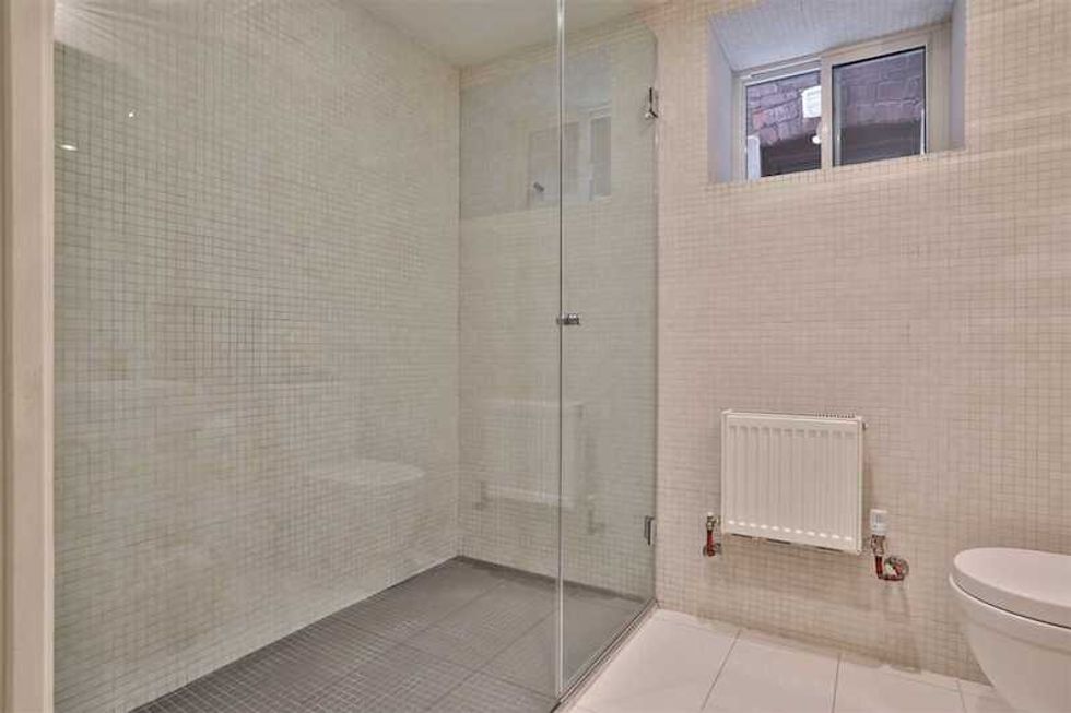 B 80 fermanagh avenue toronto w5126020 34