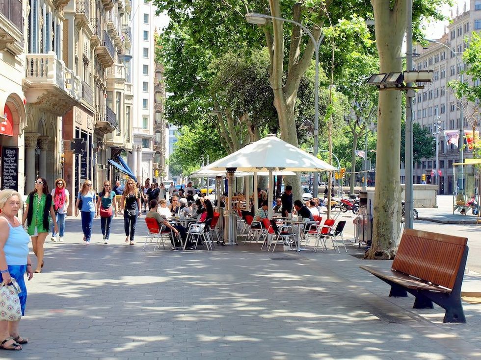 barcelona toronto cars streets