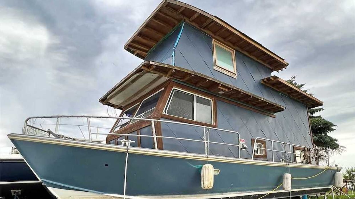betty white houseboat