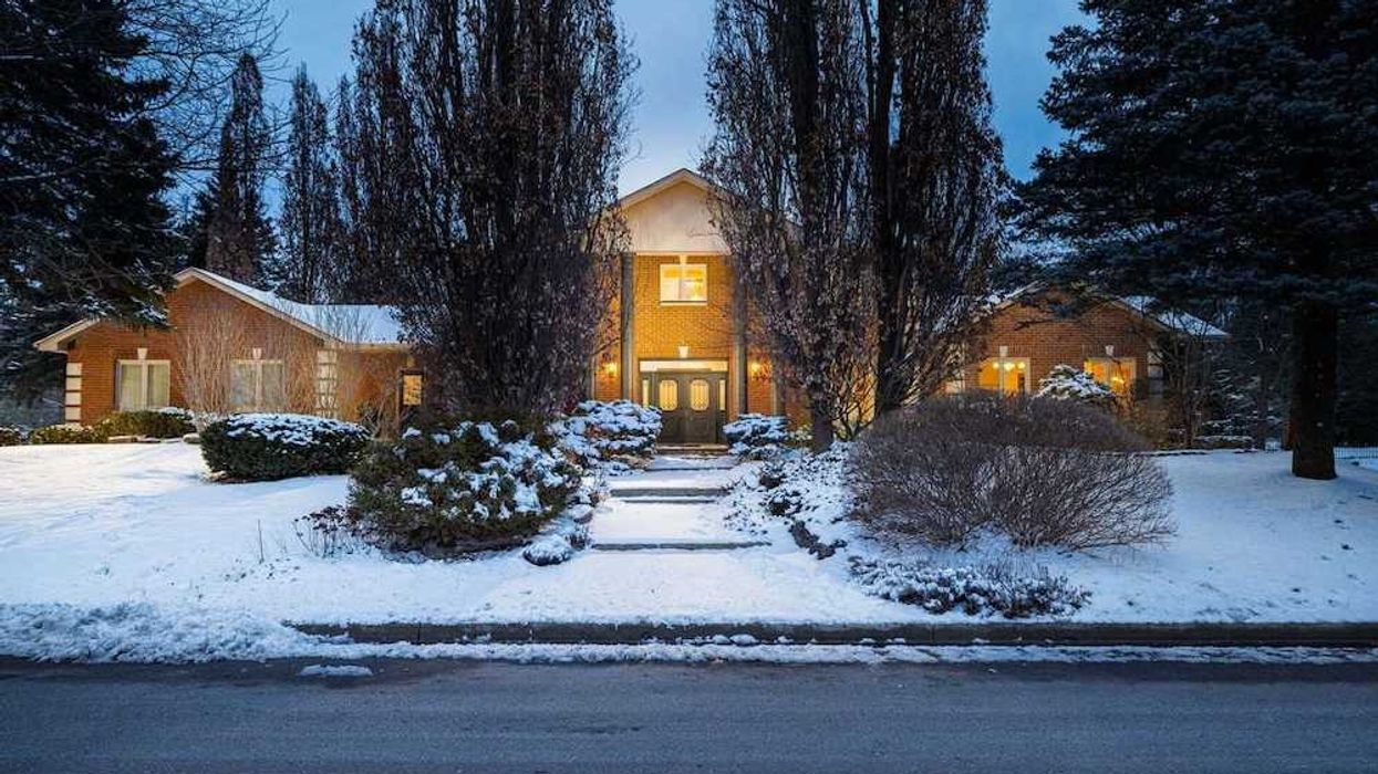 High-End Haven: Warm And Luxurious Estate Listed In Coveted Vaughan Enclave