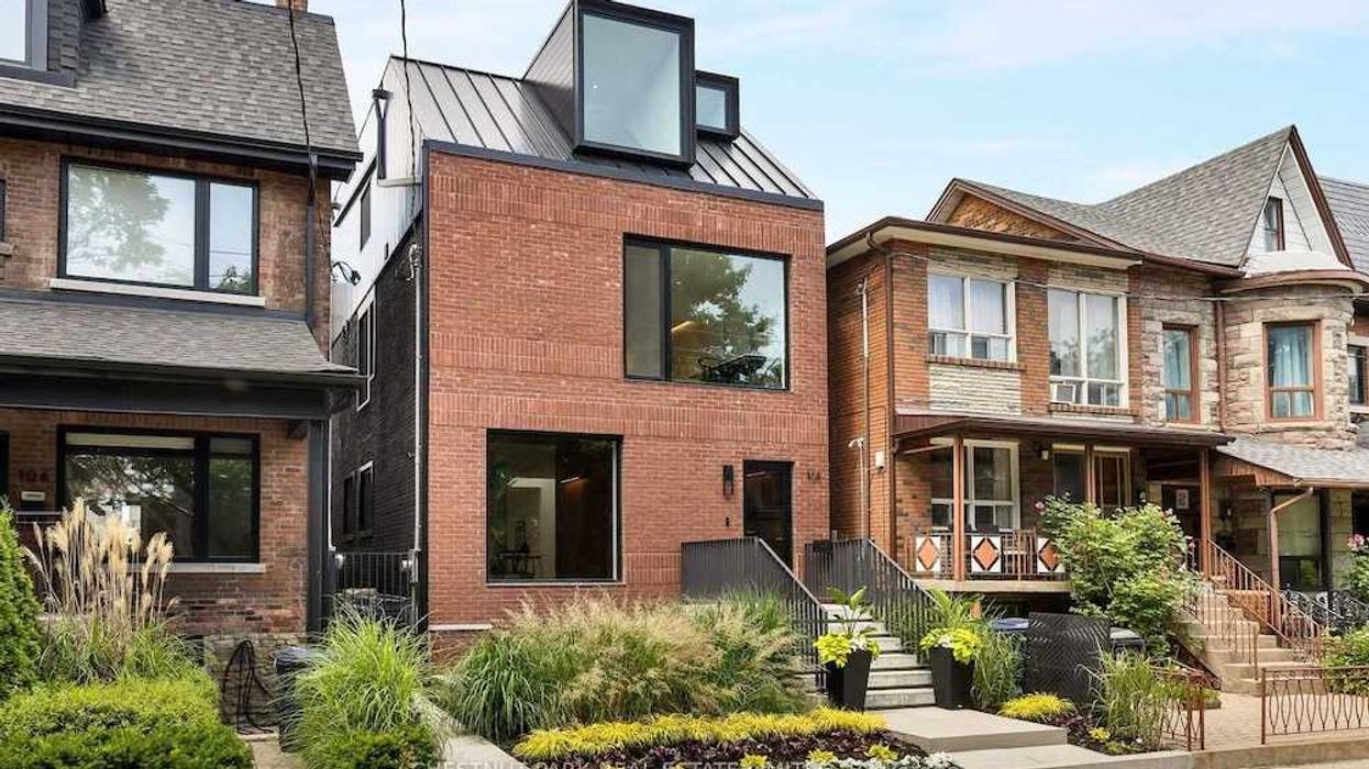 Newly Listed Trinity Bellwoods Modern Serves Sleek Sophistication