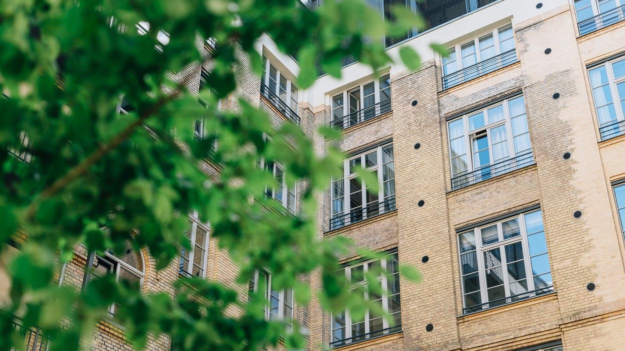 Building 1149413 1920